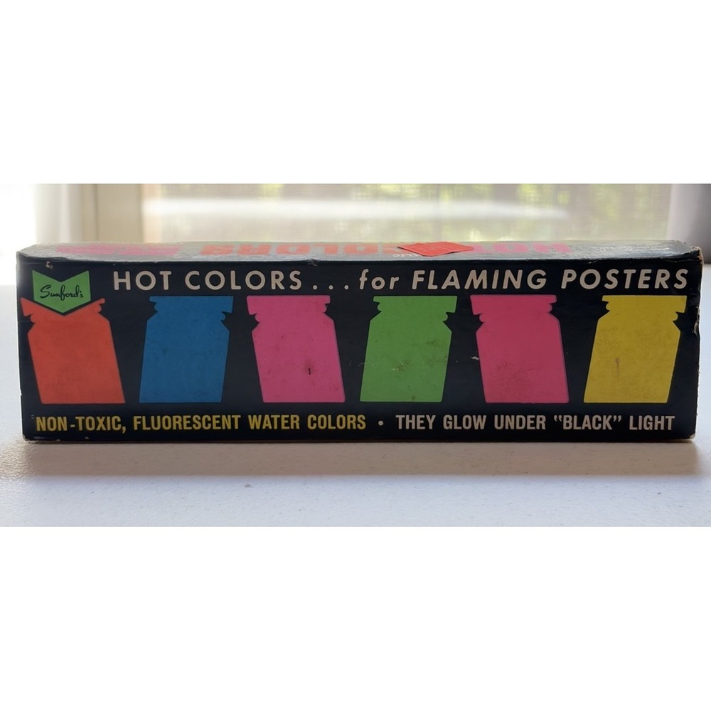 Vintage Sanford Hot Colors Flaming Poster Fluorescent Paint Set No. 732 1/2  USA
